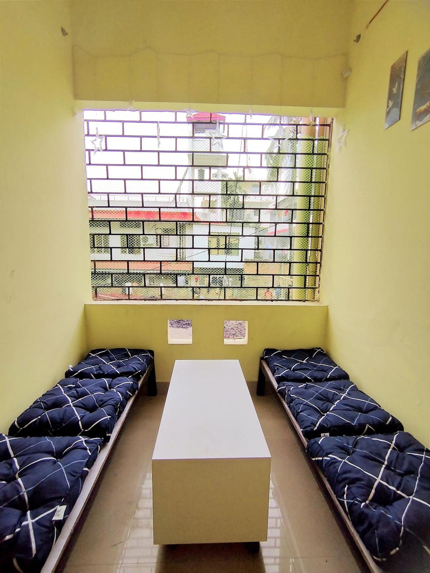 Nomad'S Nest Backpackers Hostel Гувахати Экстерьер фото