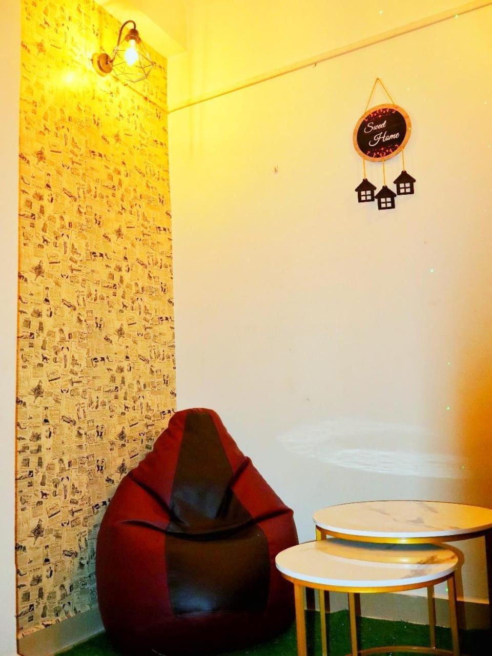 Nomad'S Nest Backpackers Hostel Гувахати Экстерьер фото